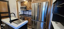 2022 Heartland Landmark 365 LM Lafayette, $ 94,900