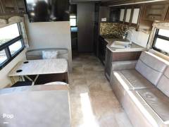 2018 Thor Motor Coach Windsport 29M, $ 37,300