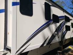 2021 Thor Motor Coach A.C.E. 32.3, $ 100,000