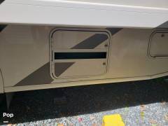 2021 Thor Motor Coach A.C.E. 32.3, $ 100,000
