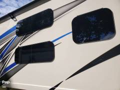 2021 Thor Motor Coach A.C.E. 32.3, $ 100,000