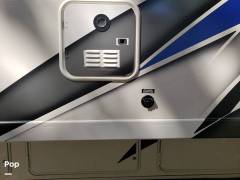 2021 Thor Motor Coach A.C.E. 32.3, $ 100,000