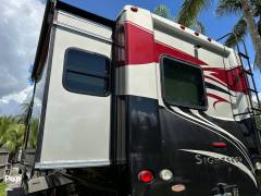 2015 Winnebago Sightseer 35G, $ 76,900
