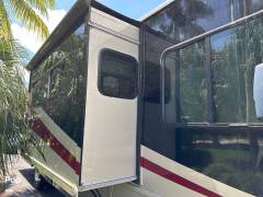 2015 Winnebago Sightseer 35G, $ 76,900
