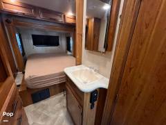 2016 Jayco Melbourne 24K, $ 64,900