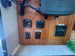 2016 Jayco Melbourne 24K, $ 64,900