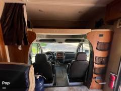 2016 Jayco Melbourne 24K, $ 64,900