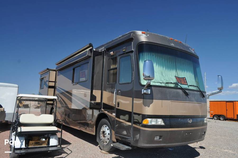 2005 Monaco Windsor 38PDQ, $ 49,000