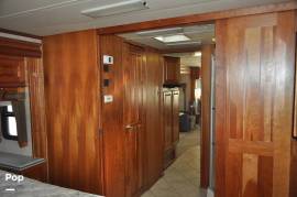 2005 Monaco Windsor 38PDQ, $ 49,000