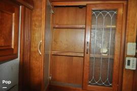 2005 Monaco Windsor 38PDQ, $ 49,000