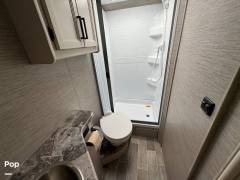 2022 Thor Motor Coach Chateau 27R, $ 81,000