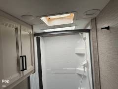 2022 Thor Motor Coach Chateau 27R, $ 81,000
