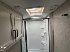 2022 Thor Motor Coach Chateau 27R, $ 81,000