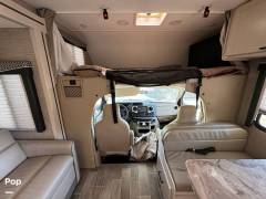 2022 Thor Motor Coach Chateau 27R, $ 81,000