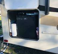 2019 Coachmen Leprechaun 319MB, $ 57,000