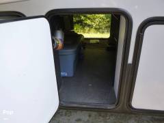 2018 Keystone Avalanche 300RE, $ 38,000