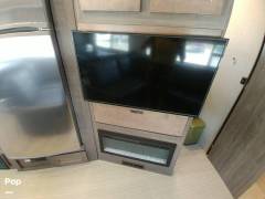 2022 Winnebago Adventurer 35F, $ 129,000