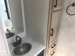 2024 Winnebago Voyage 2427RB, $ 39,999
