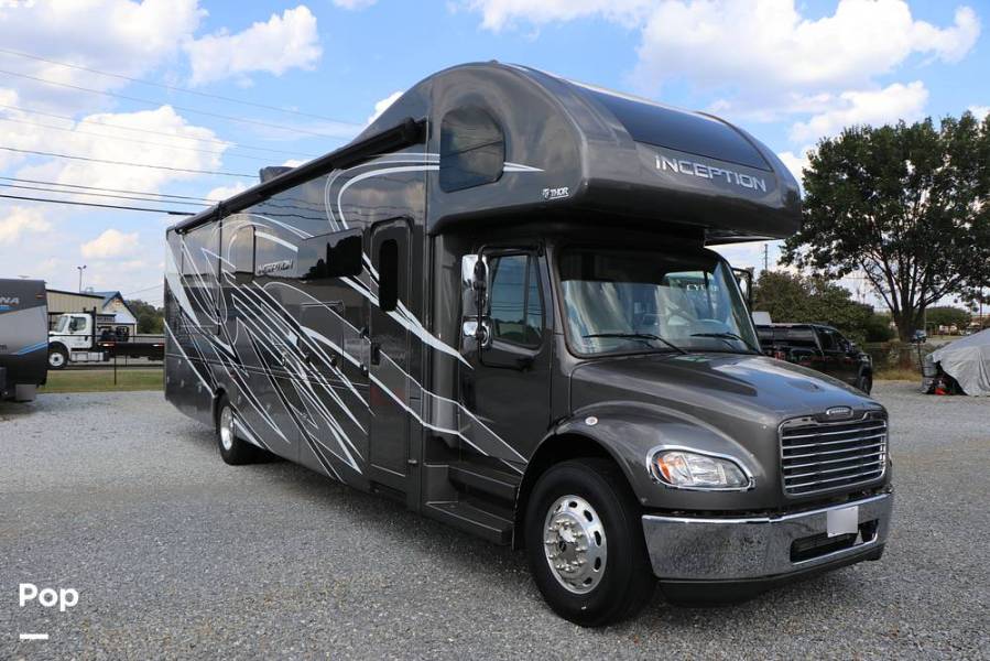 2023 Thor Motor Coach Inception 38MX, $ 230,000
