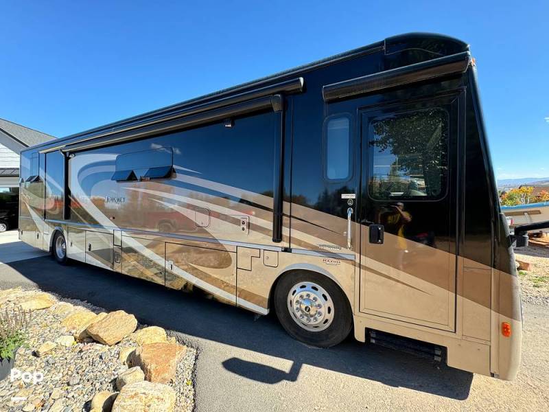 2016 Winnebago Journey 40R, $ 139,950