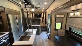 2020 Forest River Cardinal 370FLX, $ 61,500