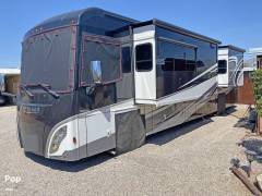 2017 Winnebago Journey 40J, $ 145,000