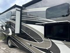 2022 Thor Motor Coach Miramar 37.1, $ 122,000