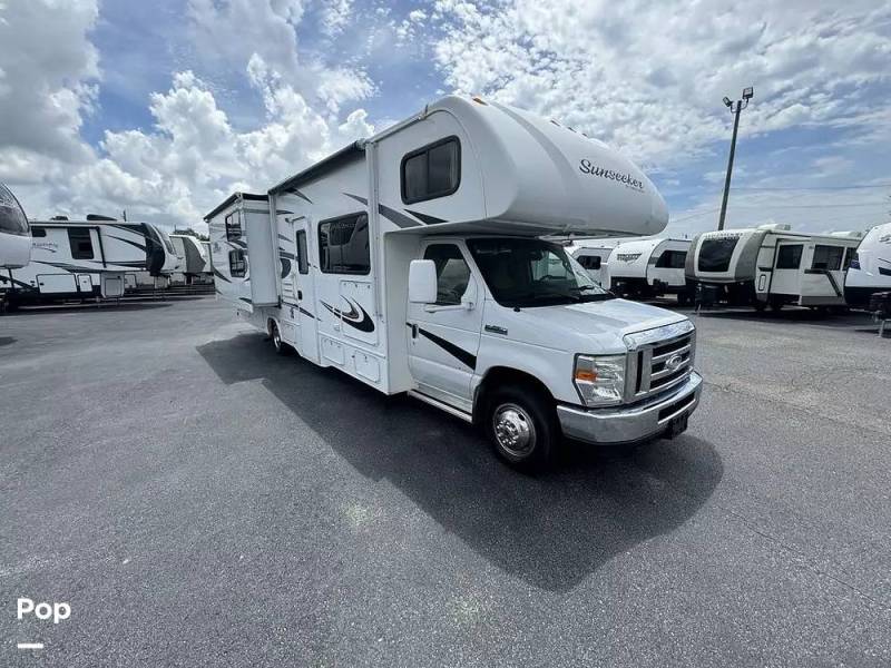 2015 Forest River Sunseeker 3170DS, $ 46,000