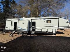 2021 Cherokee Arctic Wolf 3770SUITE, $ 51,000