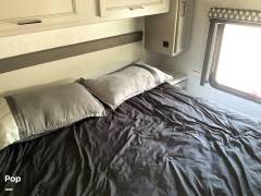 2022 Thor Motor Coach Hurricane 29M, $ 109,250