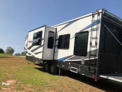 2021 Keystone Fuzion 369, $ 69,000