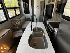2021 Keystone Avalanche 395BH, $ 52,500