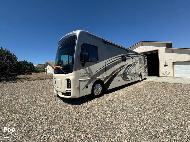 2015 Holiday Rambler Ambassador 38DBT, $ 100,000