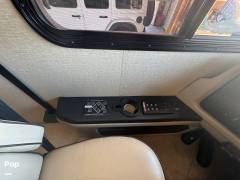 2015 Holiday Rambler Ambassador 38DBT, $ 100,000