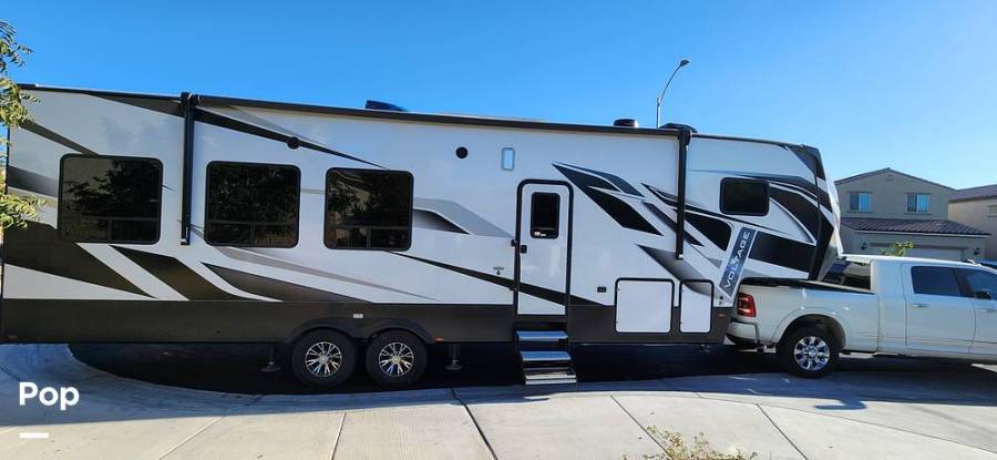 2022 Voltage Triton 3351 - Toy Hauler, $ 54,500