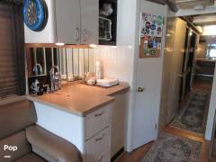 1999 Prevost Mirage Entertainer 45XL, $ 100,000
