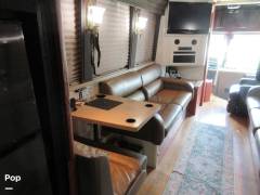 1999 Prevost Mirage Entertainer 45XL, $ 100,000