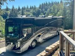 2022 Thor Motor Coach Venetian B42, $ 285,000
