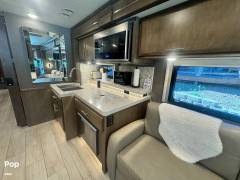 2022 Thor Motor Coach Venetian B42, $ 285,000