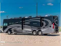 2022 Thor Motor Coach Venetian B42, $ 285,000
