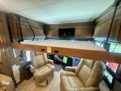 2022 Thor Motor Coach Venetian B42, $ 285,000