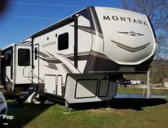 2020 Keystone Montana 3121RL, $ 33,000
