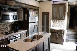 2020 Keystone Montana 3121RL, $ 33,000