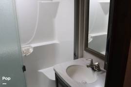 2020 Keystone Montana 3121RL, $ 33,000