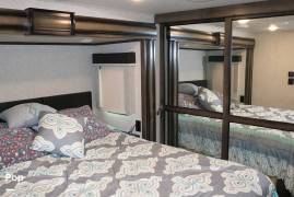 2020 Keystone Montana 3121RL, $ 33,000