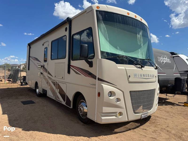 2019 Winnebago Vista 27PE, $ 65,000