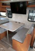2019 Winnebago Vista 27PE, $ 65,000