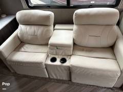 2021 Holiday Rambler Vacationer 35K, $ 90,000