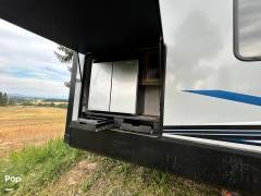 2022 Cherokee Arctic Wolf 3660 Suite, $ 48,200