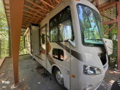 2015 Thor Motor Coach Hurricane 27K, $ 40,000